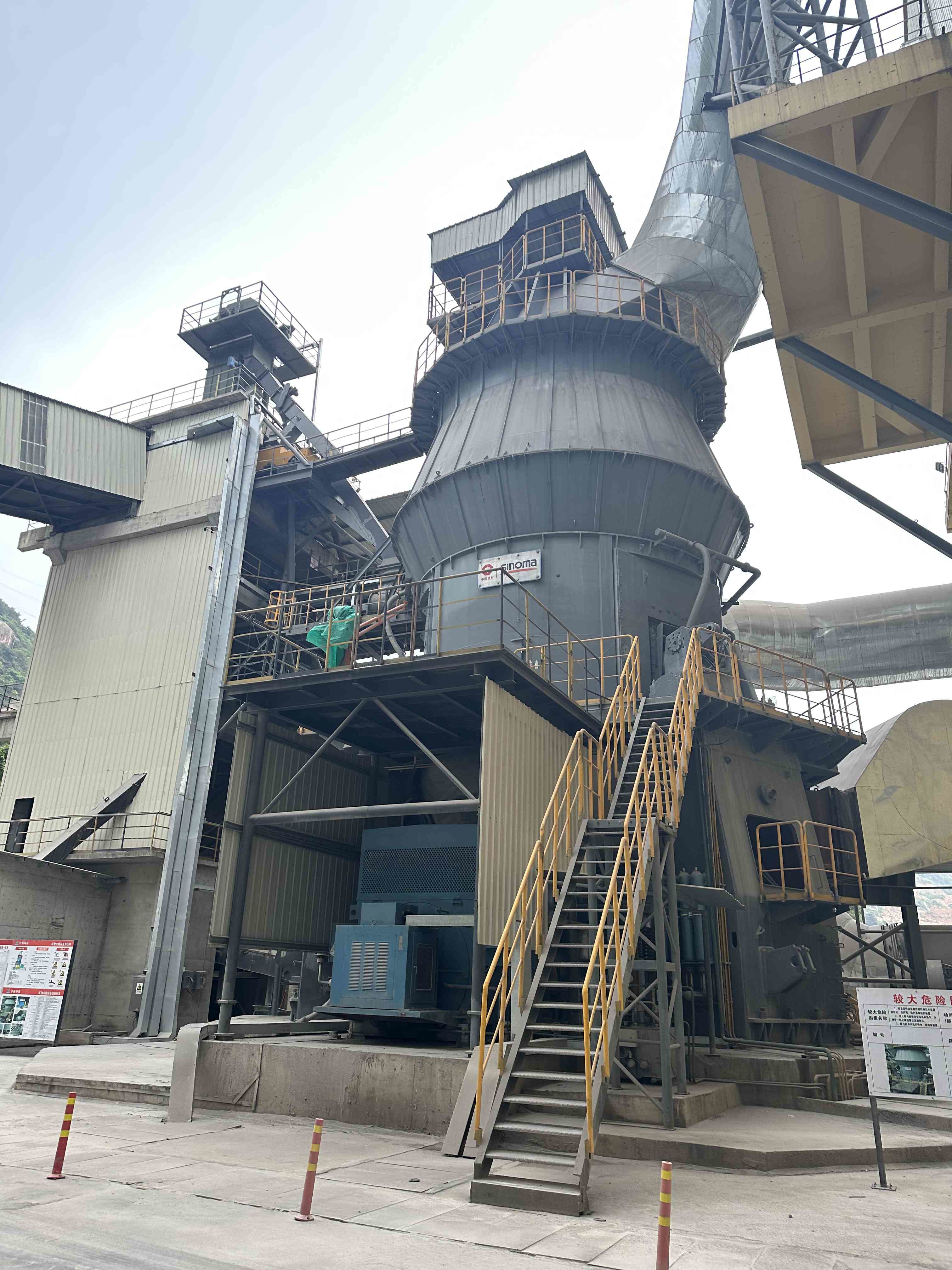 Technical Excellence in Floor Construction: How to Cement the Floor Using Ground Granulated Blast Furnace Slag